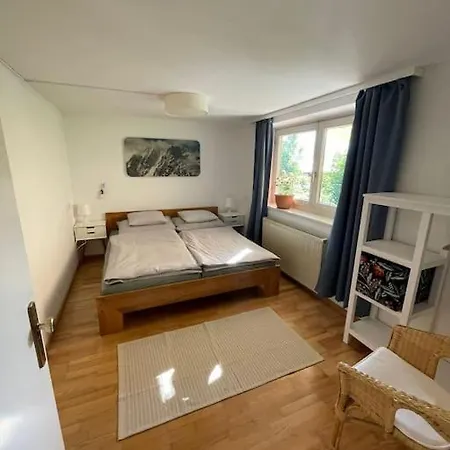 Apartment Zentrales Mit Terrasse