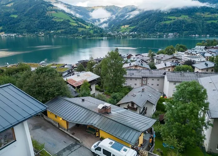 Zentrales Mit Terrasse *